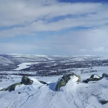 アパート Maggala